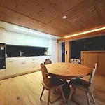 Apartment Comfortable And Modern In Zernez